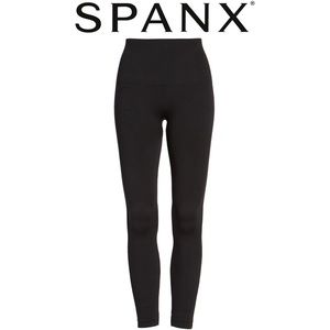 SPANX Look At Me Now Seamless Leggings